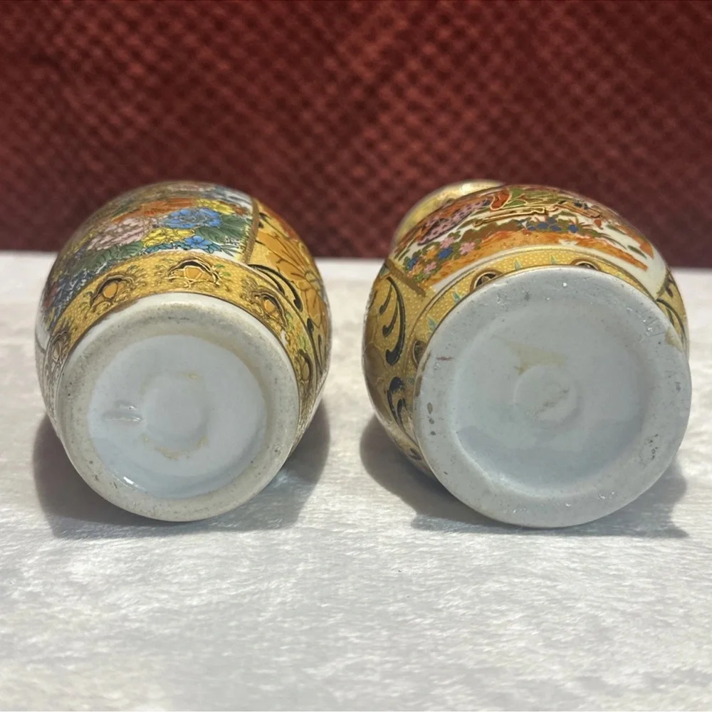 2 Small Satsuma Chinese Vases. 6x3. Set of 2. Gold With Some Red, Blue.